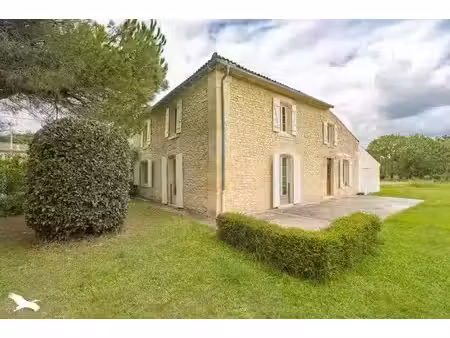 vente maison 7 pièces 203 m² à barzan (17120)  316 000 €