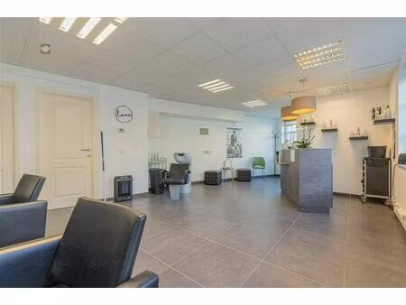 surface commerciale à vendre à volksstraat 33a willebroek (rbu39764)