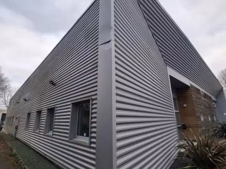 a vendre entrepot et bureaux 730 m² la chapelle sur erdre