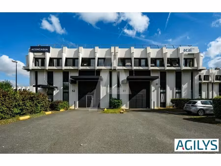 agilys vous propose à a la location des locaux d'activités et des bureaux situés non loin 