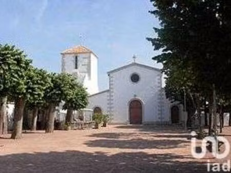 vente terrain à loix (17111) : à vendre / 680m² loix