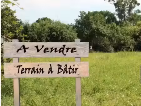 le perthuis  belles parcelles de terrains à vendre (7050 m² dont 3720 m² constructibles)