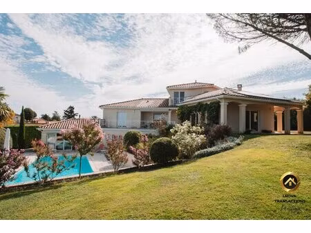 maison 9 pièces 277m2