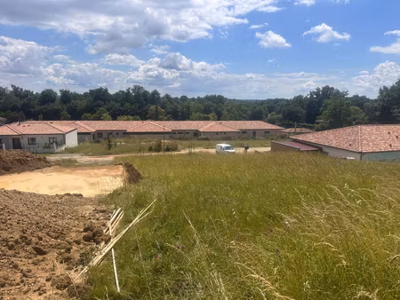 terrain à bâtir 10 min montauban nord viabilisé 690 m²