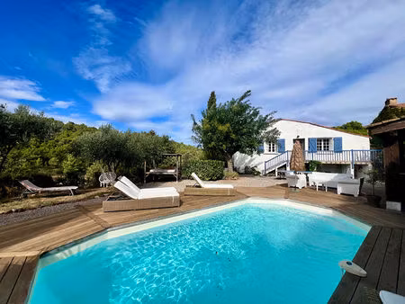 maison quarante 5 pièces - 186 m²
