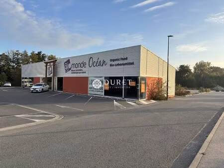 location local commercial