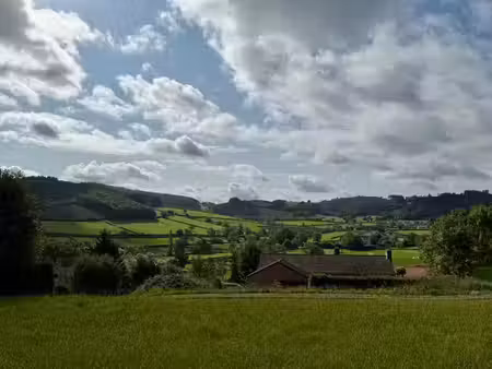 exclusivité  terrain à vendre matour (71) centre ville avec accès piéton