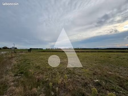 terrain 901 m² reuilly