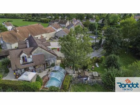 maison 8 pièces/6 chambres 242 m2 terrain de 2644 m2