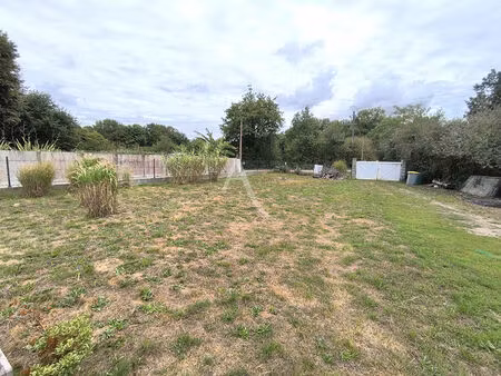 terrain constructible 771 m2