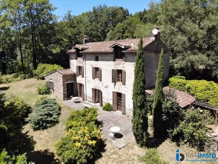 une propriété ancienne au charme préservé sud tarn avec