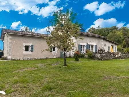 vente maison 4 pièces 145 m² à riberac (24600)  289 800 €