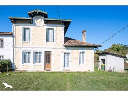 vente maison 6 pièces 160 m² à salles (33770)  251 904 €