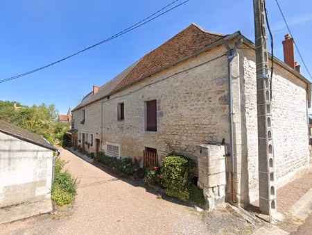 mesves-sur-loire  ancien relais de poste du xviiième