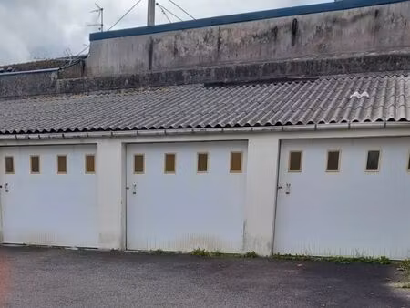 location garage centre ville landivisiau