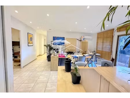 vente locaux professionnels 64 m² à la londe-les-maures (83250)  296 100 €