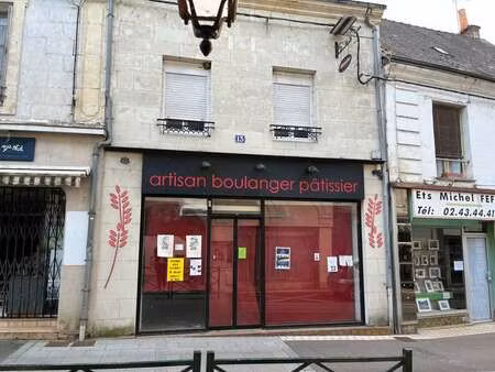 vente immeuble à la chartre-sur-le-loir (72340) : à vendre / 70m² la chartre-sur-le-loir