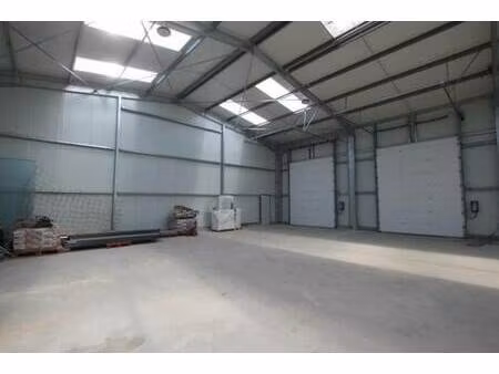 local commercial à louer