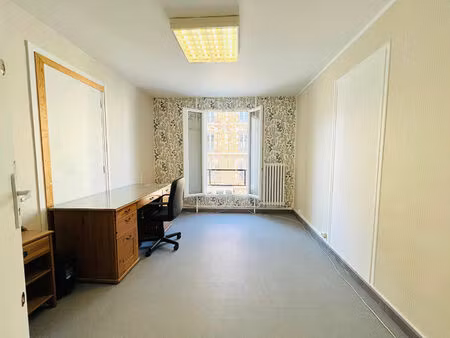 ivry sur seine - bureau - 11 30 m2