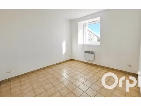 location appartement  m² t-1 à le pouzin  395 €