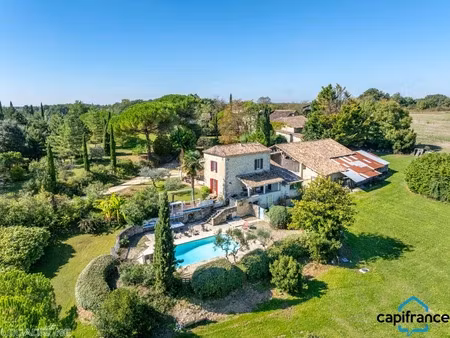 maison en pierre de 140m²+ dépendance de 140m² à 30mn de l'aéroport de bergerac