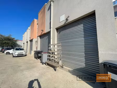 local d'activités de 160m²