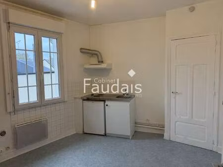 location appartement t1 à agon-coutainville (50230) : à louer t1 / 13m² agon-coutainville