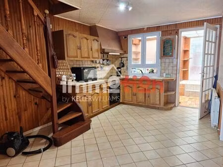 maison avec garage: centre gamaches