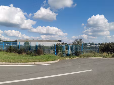 terrain constructible en zone commerciale