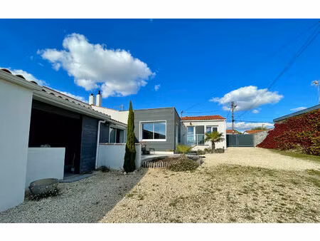 vente maison 4 pièces  133.00m²  l'aiguillon