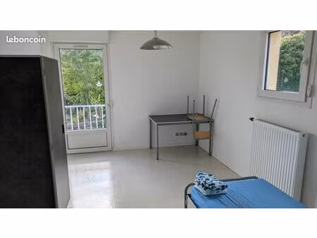 chambre résidence étudiantes