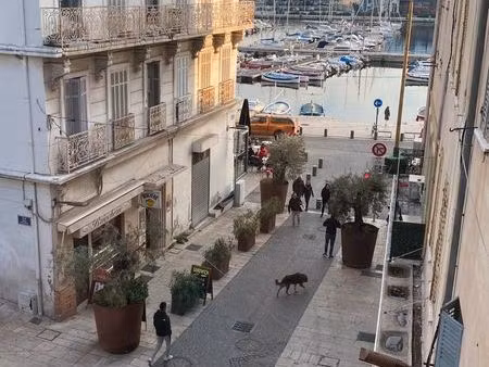 location t4 plein centre/vieux port