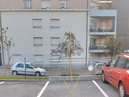 parking à louer