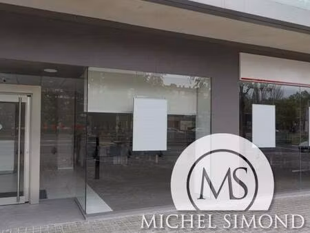 local commercial avec bail commercial