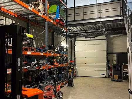 local d'activités à louer