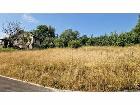terrain constructible viabilisé à vendre