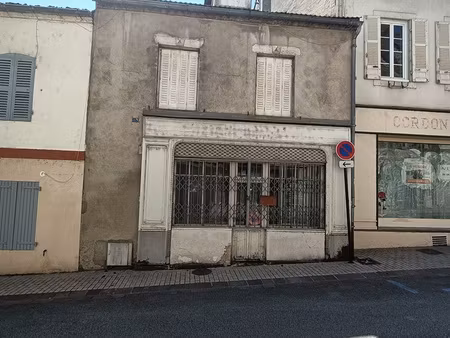 immeuble centre ville st pourcain 270m2