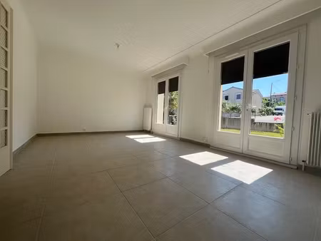 f2 renove avec exterieur saint genest lerpt