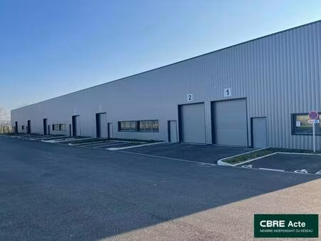 local d'activités à louer