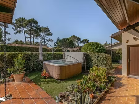 vente maison 5 pièces 152 m² à ares (33740)  449 274 €