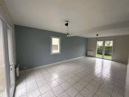 location maison à thouaré-sur-loire (44470) : à louer / 104m² thouaré-sur-loire