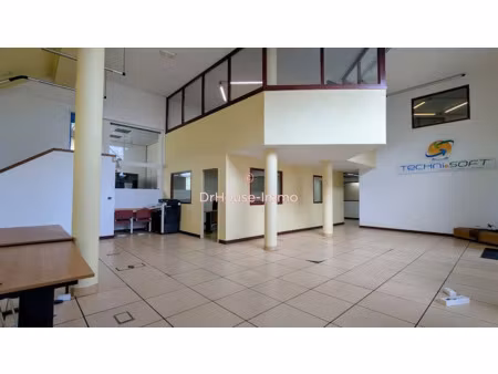 vente immeuble 11 pièces 590 m² à gourin (56110)  335 000 €