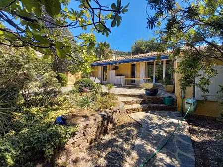 location meublée maison 4 pièces 80 m² à la londe-les-maures (83250)  1 590 €