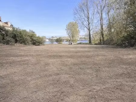 vente terrain 1210 m² à le mée-sur-seine (77350)  261 500 €