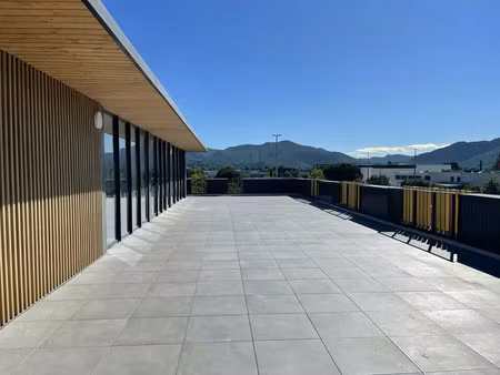 bâtiment divisible de 1 200 m2 à louer - aubagne paluds