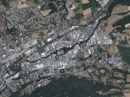 a louer local commercial 248 m2 - gap (05)