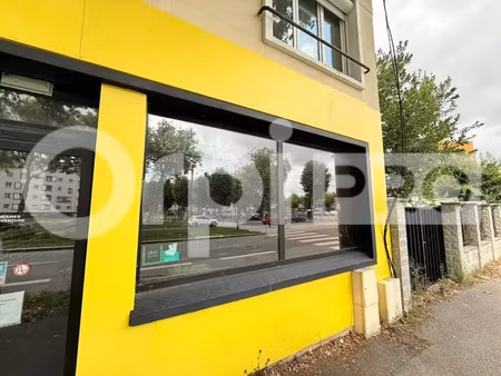 local commercial a louer