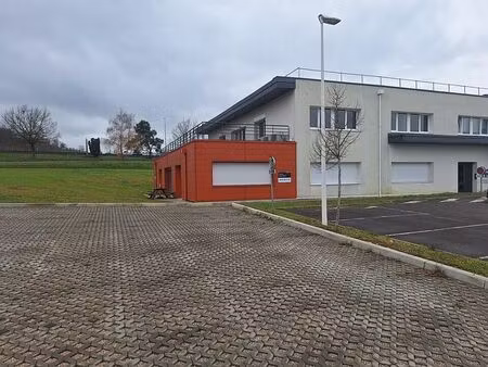 location bureau vesoul 262 m²