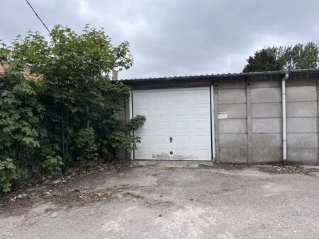 en vente garage-parking 188 m² – 120 640 € |calais