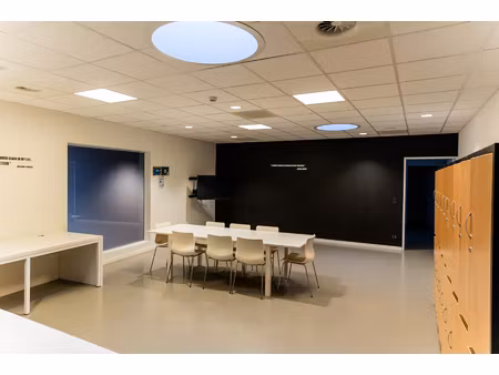 commercieel te huur in bree